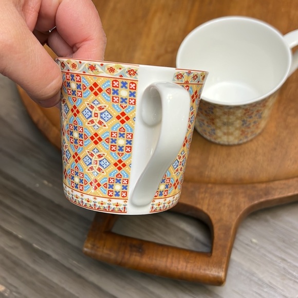 QUEENS FINE BONE CHINA “ RUSSIA HIDDEN WORLD” VOLGOGRAD - Picture 6 of 9